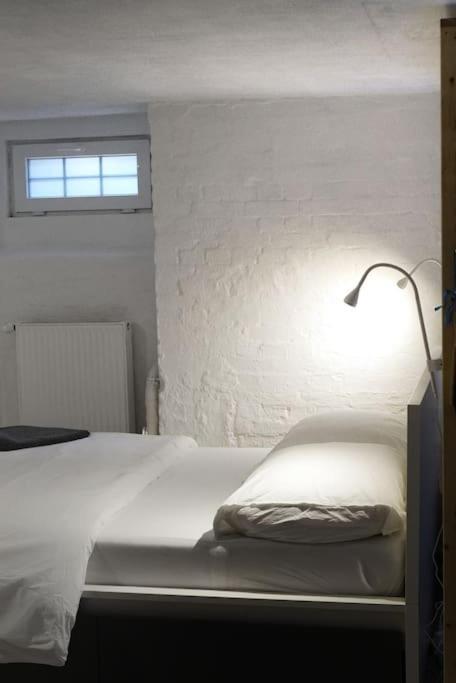 Central, Cozy & Beautiful Designed 2-Rooms Apt. Near River Berlim Exterior foto