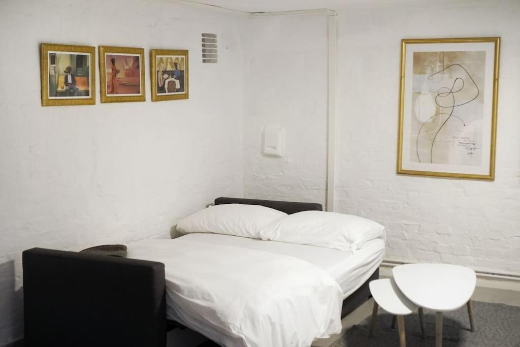 Central, Cozy & Beautiful Designed 2-Rooms Apt. Near River Berlim Exterior foto